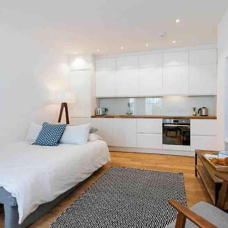 Charming Stylish One-Bedroom Apartment Londres Exterior foto